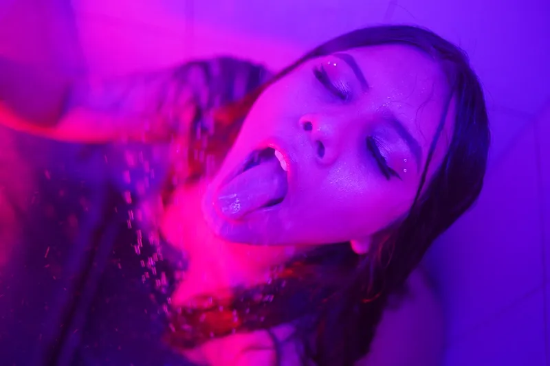 Live sex webcam photo for AdelaideZandek #3541301