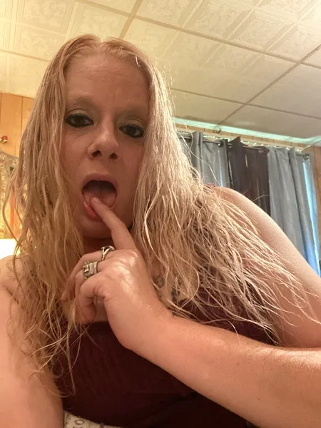 Live sex webcam photo for SummerStunner #3372446