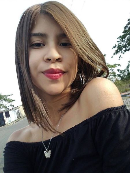 Live sex webcam photo for SarahSmitt #3380700