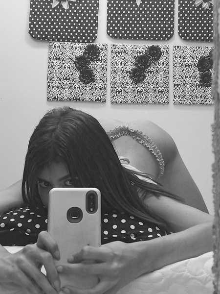 Live sex webcam photo for SarahSmitt #3380733