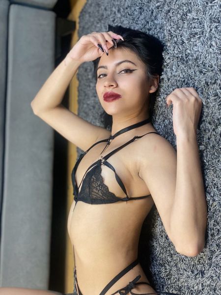 Live sex webcam photo for HiltonLuna #3374175