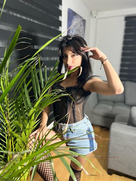 Live sex webcam photo for HiltonLuna #3374201