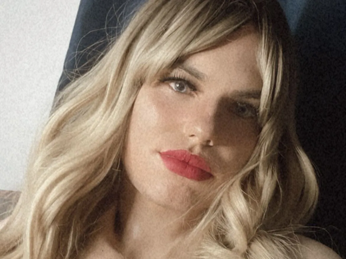 Live sex webcam photo for ZaraBimbo #3467006