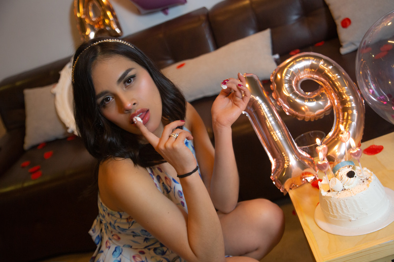 Live sex webcam photo for AlessaLorens #3610935