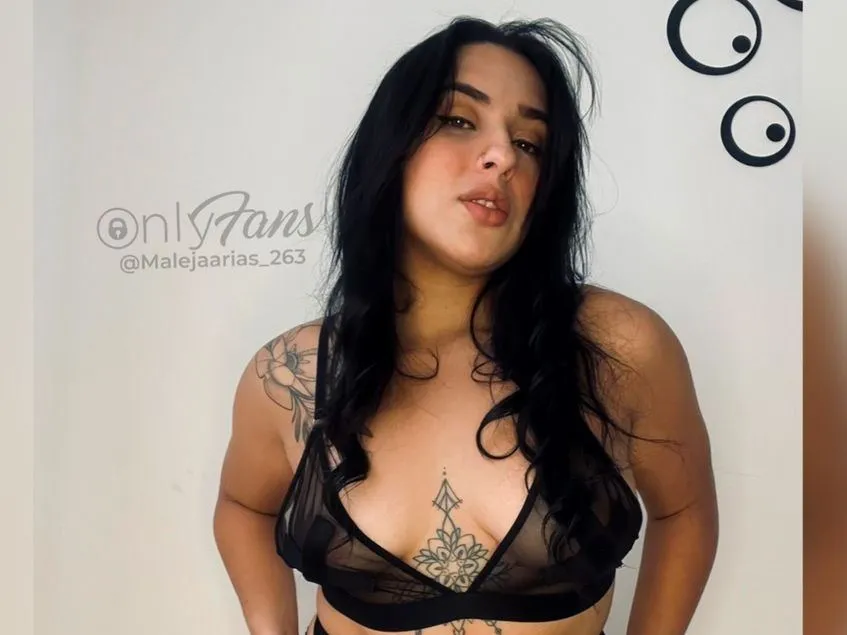 Live sex webcam photo for AntonyandBrenda #3495585