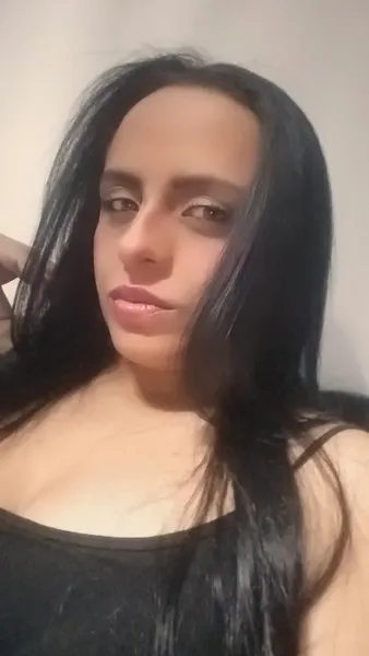 Live sex webcam photo for IndiraRoose #3379342