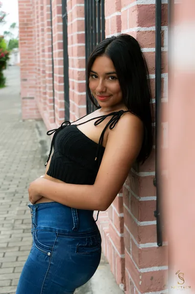 Live sex webcam photo for CharlotteeWilliams #4164896