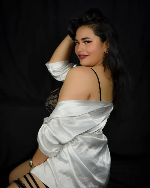 Live sex webcam photo for LaureenMason #3651235