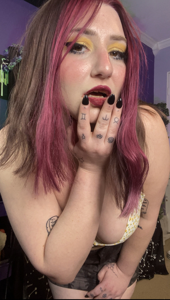 Live sex webcam photo for TheLexiKhaos #4198396