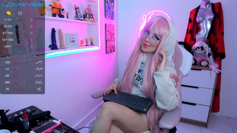 Live sex webcam photo for ColetteWings #3751416