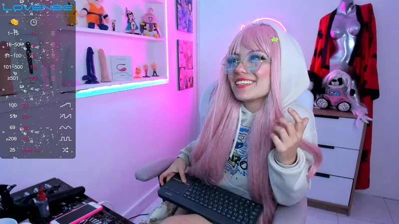 Live sex webcam photo for ColetteWings #3751417