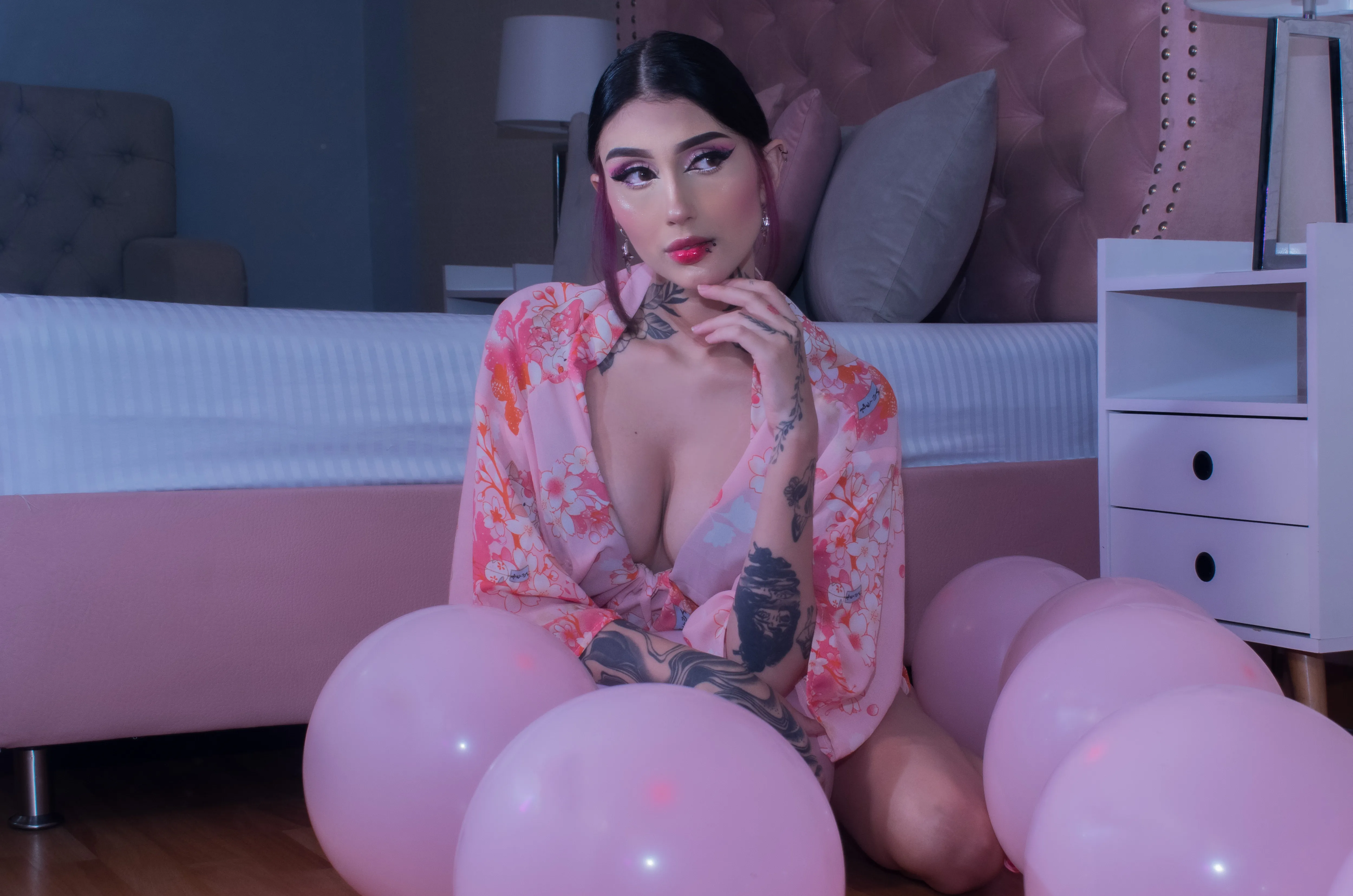 Live sex webcam photo for SharikJordan #7493242