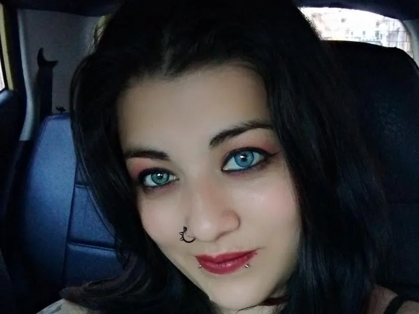 Live sex webcam photo for EsmeraldaClown #3381737