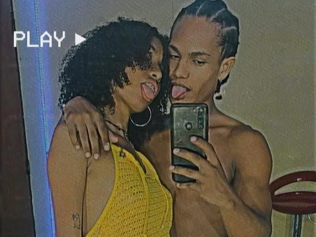 Live sex webcam photo for MelDami #3898487