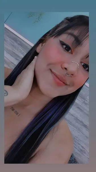 Live sex webcam photo for ElizabethJhons #5513537