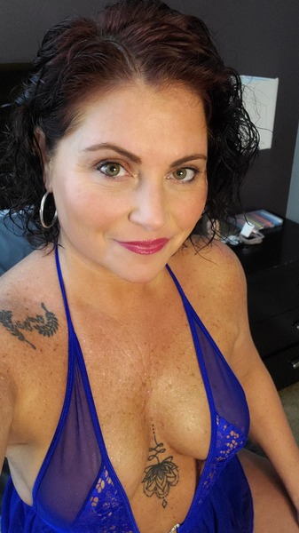 Live sex webcam photo for AvaJadeXOXO #4041045