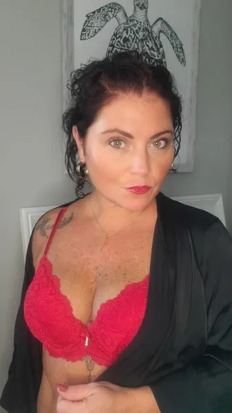 Live sex webcam photo for AvaJadeXOXO #4041044