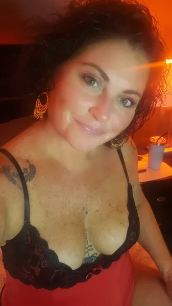 Live sex webcam photo for AvaJadeXOXO #4041043