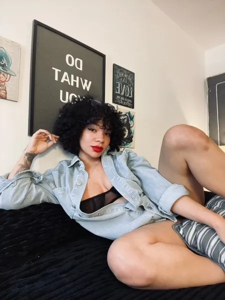 Live sex webcam photo for PixaraSmith #3467357