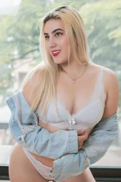 Live sex webcam photo for AshlleyCooper #3432957