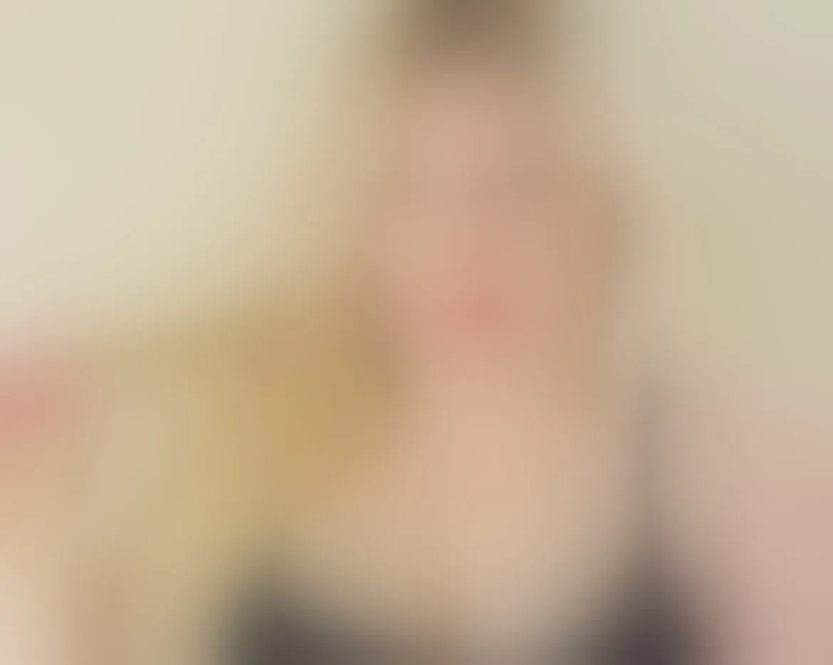 Live sex webcam photo for PiggyRose #5562378