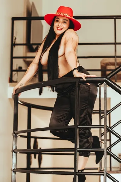 Live sex webcam photo for Gisselle28 #3388913