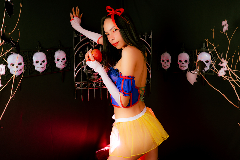 Live sex webcam photo for VeneciaCosta #3654057