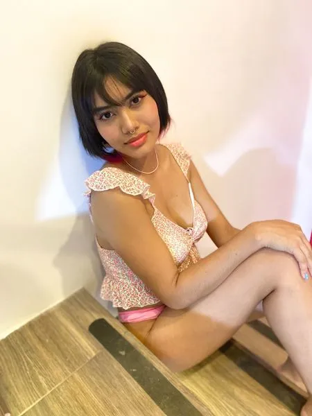 Live sex webcam photo for AzuraKiingdom #3570555