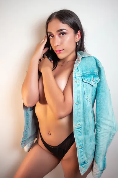 Live sex webcam photo for NATASHALEMAR #3454393