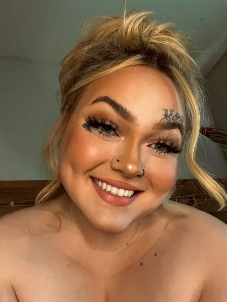 Live sex webcam photo for DripNTrick #3400433