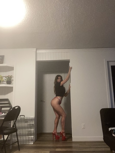 Live sex webcam photo for ChloeJessia #3501220