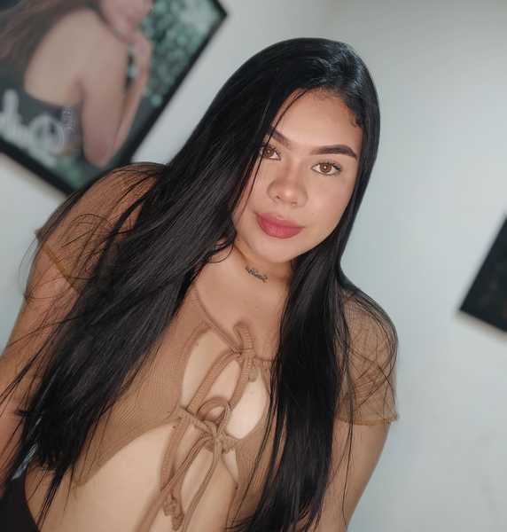 Live sex webcam photo for MadissonEvans #3388848