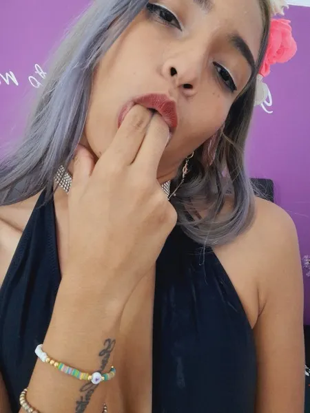 Live sex webcam photo for EmilyGotti #3534776