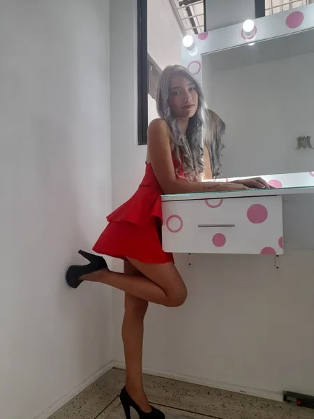 Live sex webcam photo for EmilyGotti #3438531