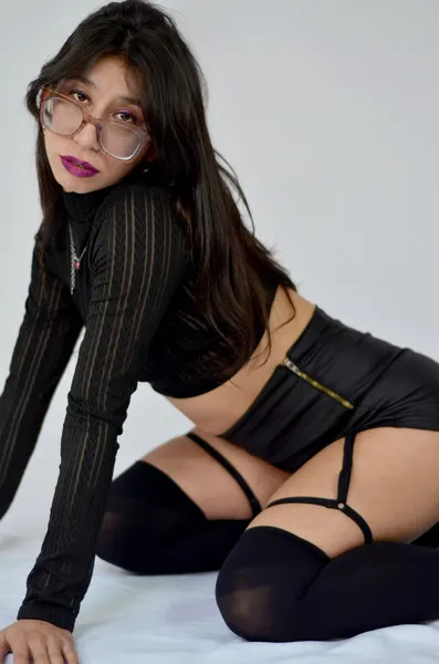 Live sex webcam photo for RenataSimons #3394093
