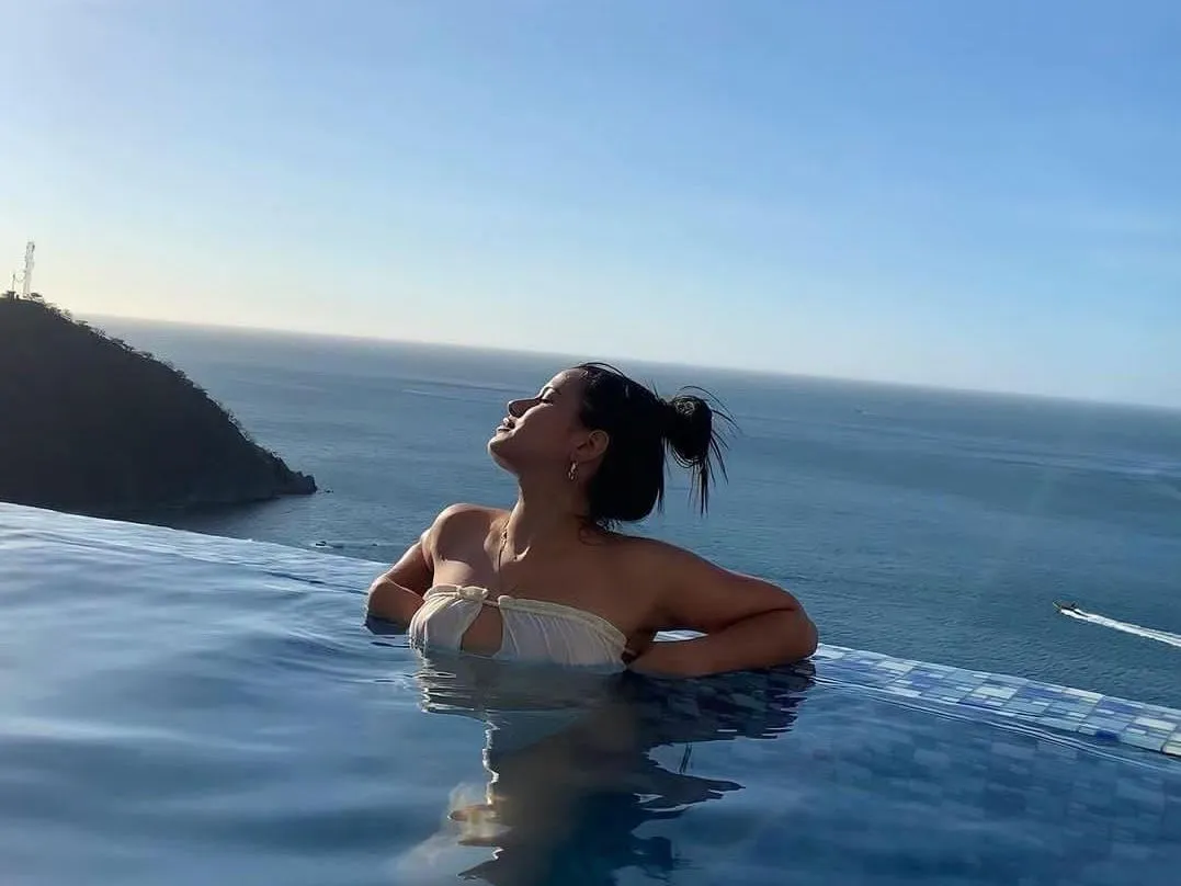 Live sex webcam photo for MegganHill #3398828