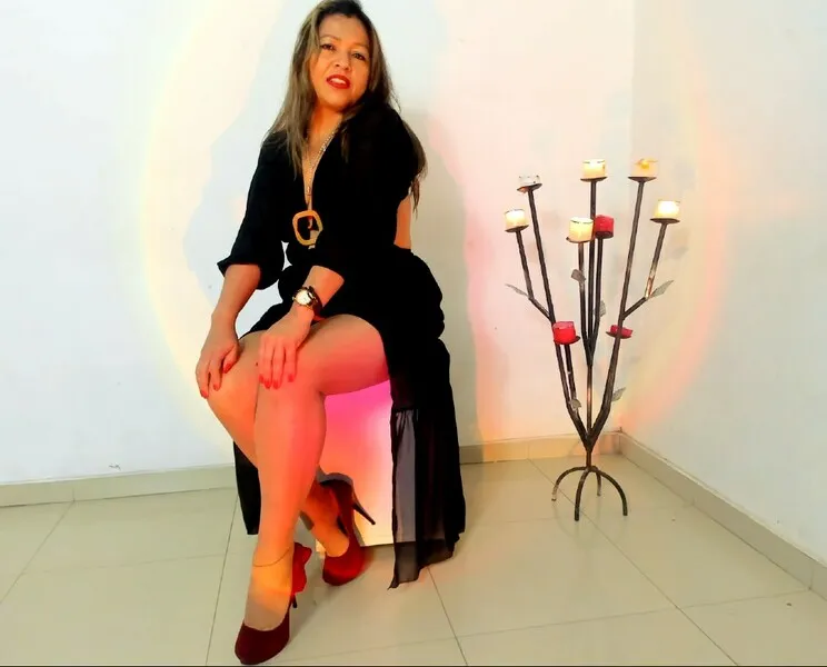 Live sex webcam photo for Lyataylor #3775560