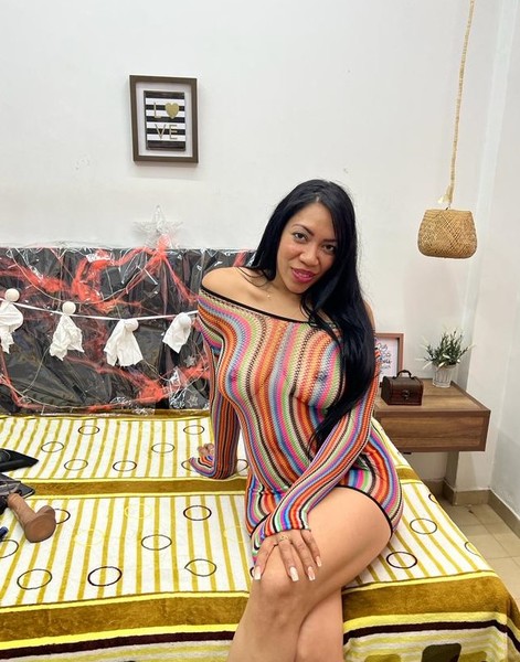 Live sex webcam photo for DeborahLee #3614083