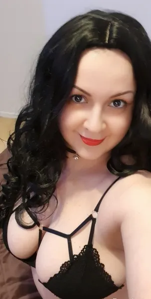 Live sex webcam photo for LauraBoyer #3402981