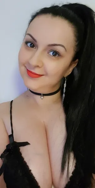 Live sex webcam photo for LauraBoyer #3403017