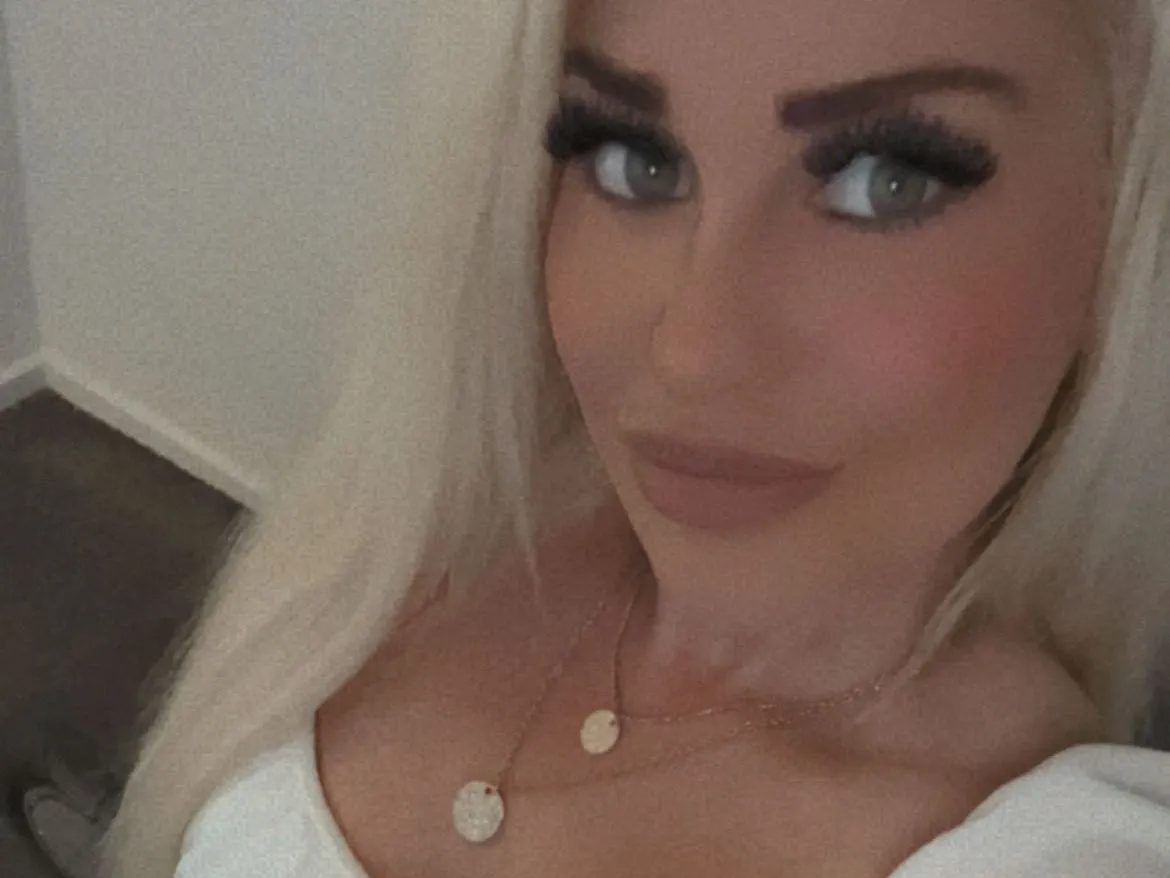 Live sex webcam photo for xxLizzie #3466818