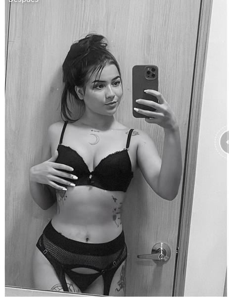 Live sex webcam photo for EmilyMason #3480148