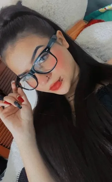 Live sex webcam photo for EmilyMason #4190192