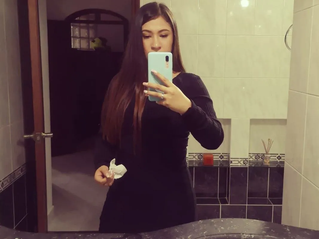 Live sex webcam photo for liilyBell #3508969