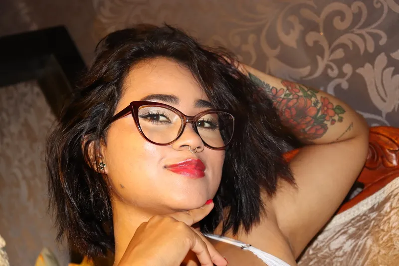 Live sex webcam photo for LillyQueen187 #3471159