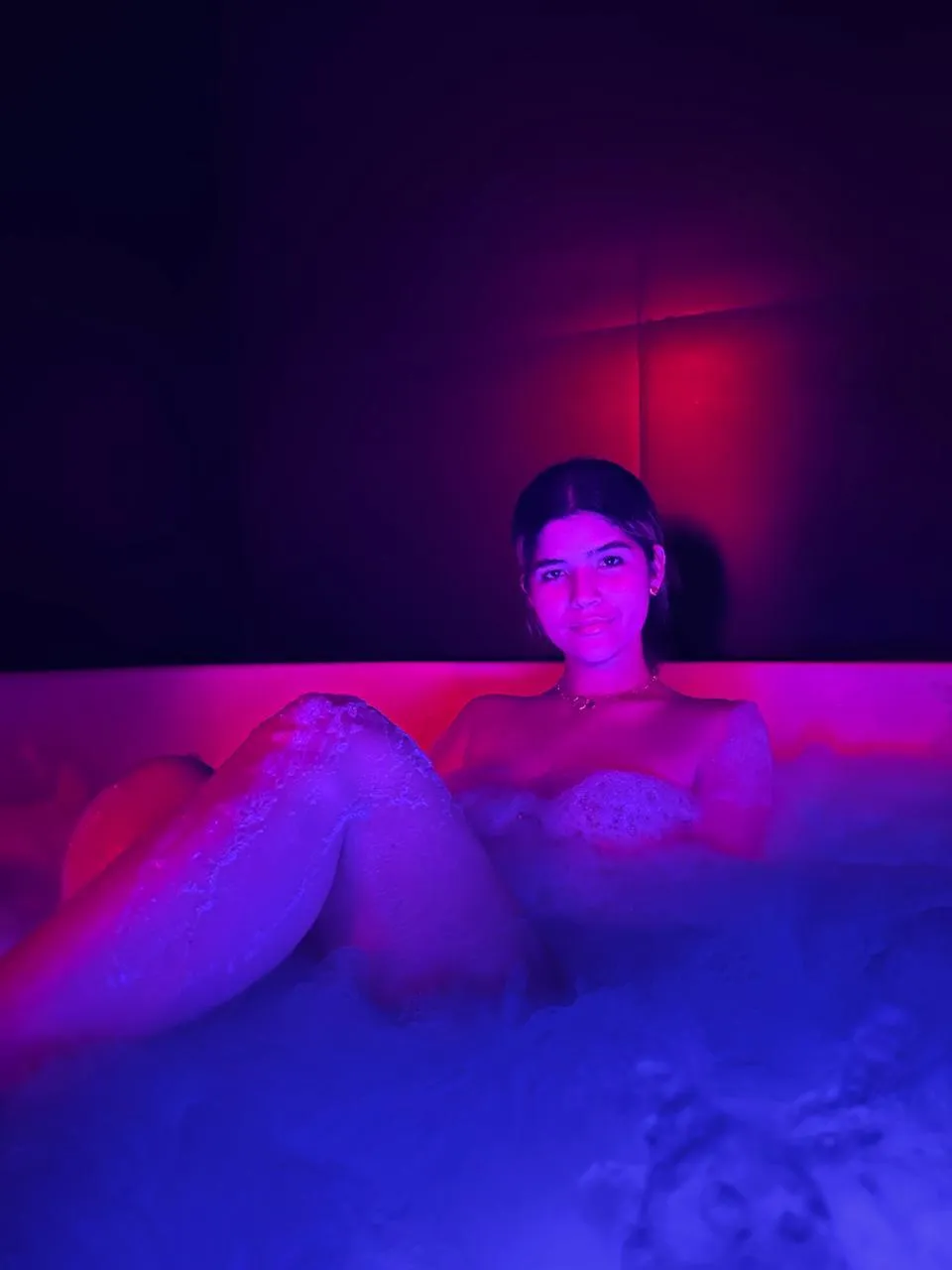 Live sex webcam photo for ScarlettZhen #7903556