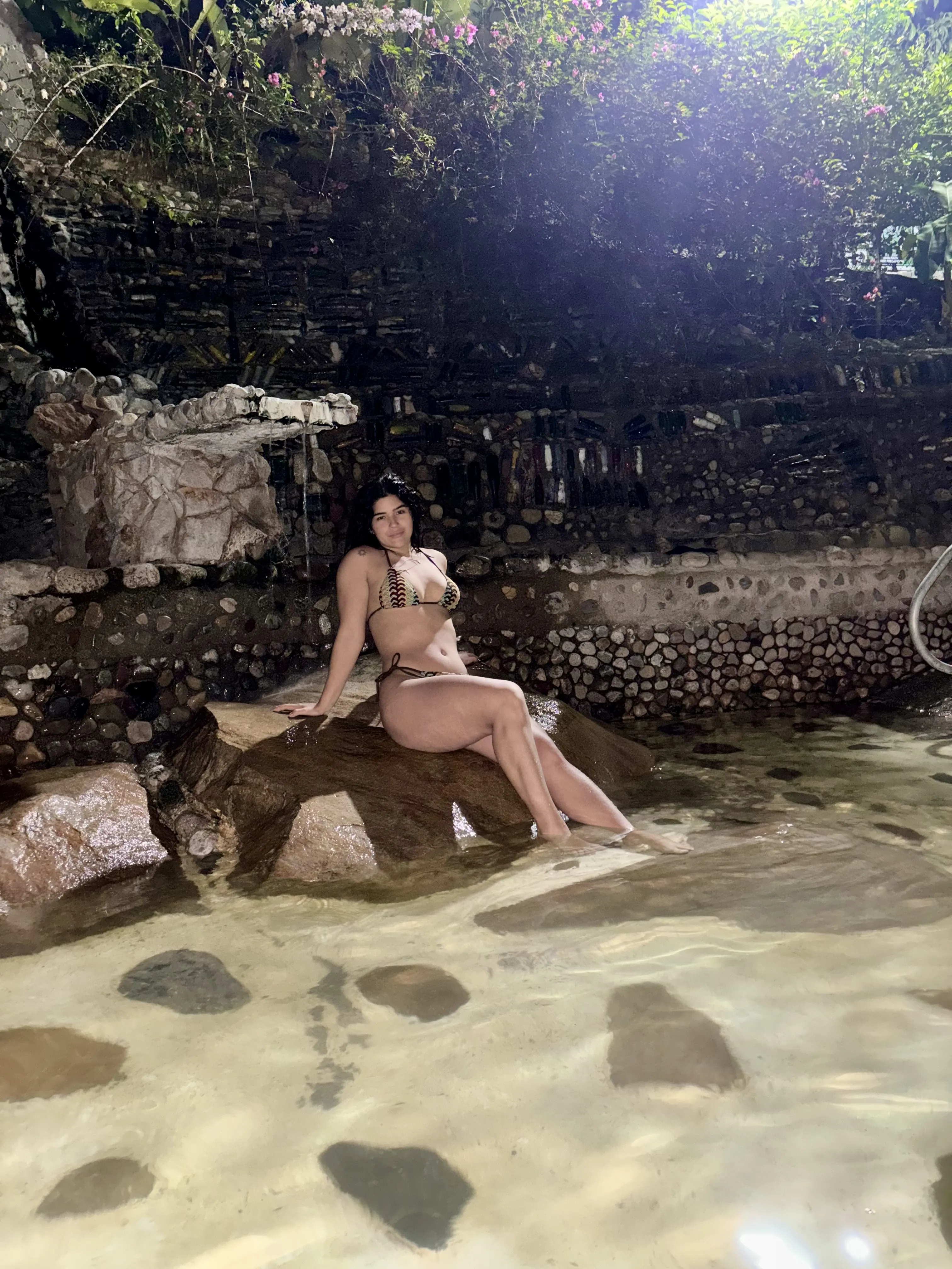 Live sex webcam photo for ScarlettZhen #8532868