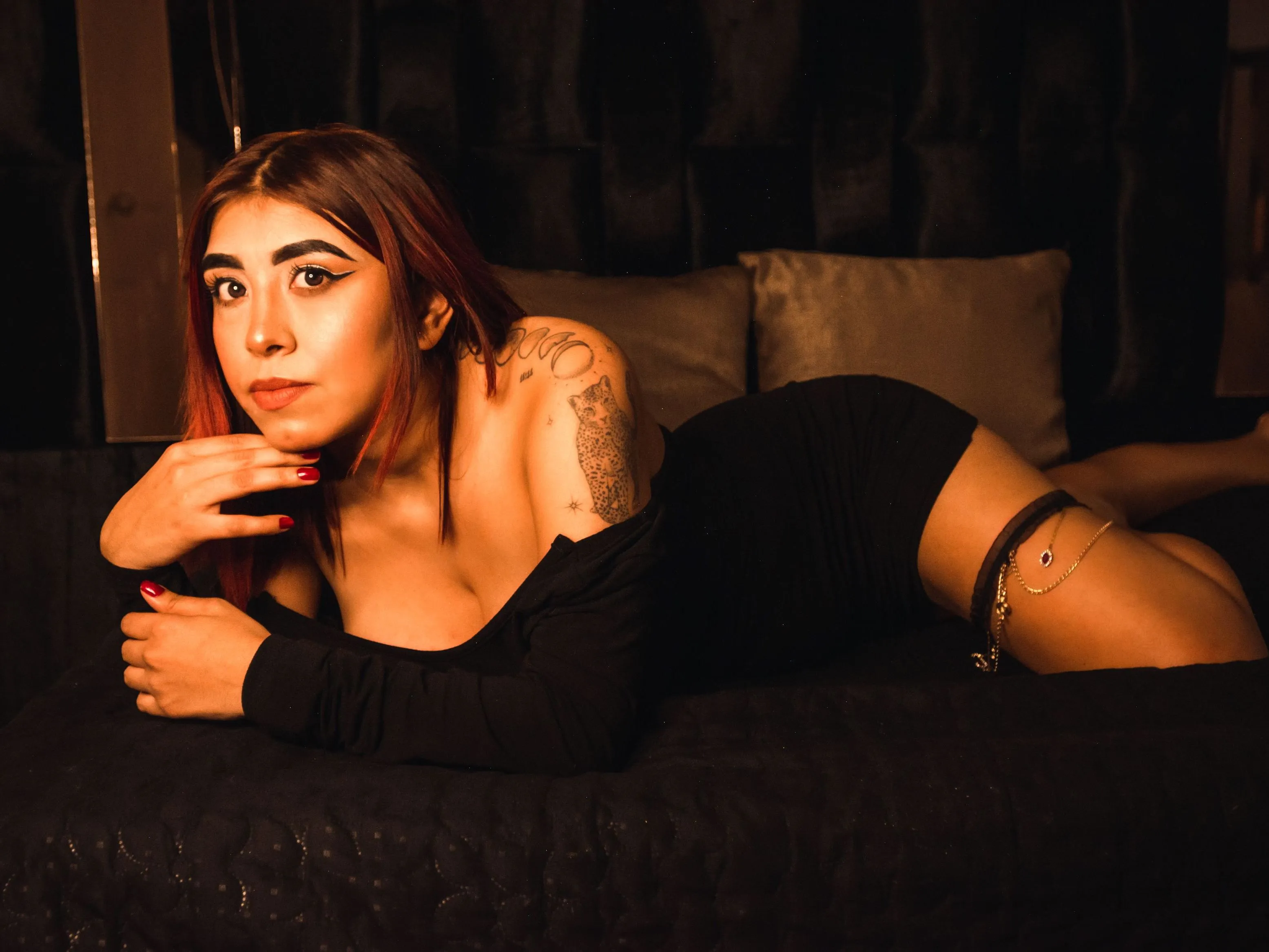 Live sex webcam photo for MarianaEscobarr #3403115