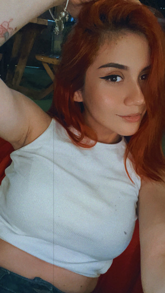 Live sex webcam photo for AmyJuliett18 #3436207