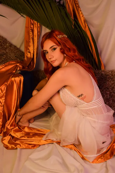 Live sex webcam photo for AmyJuliett18 #3459217